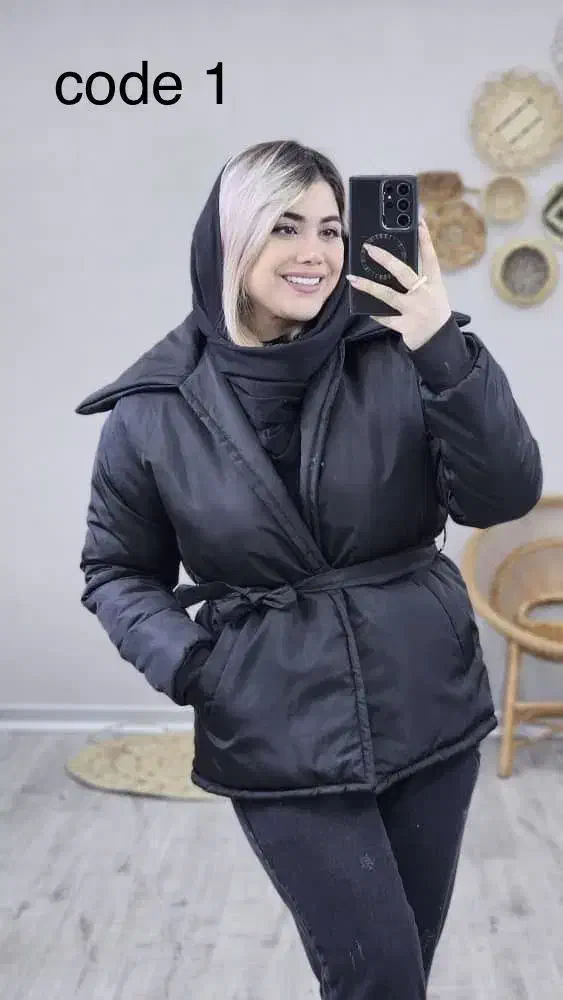 لباس زنانه|لباس|قروه, |دیوار