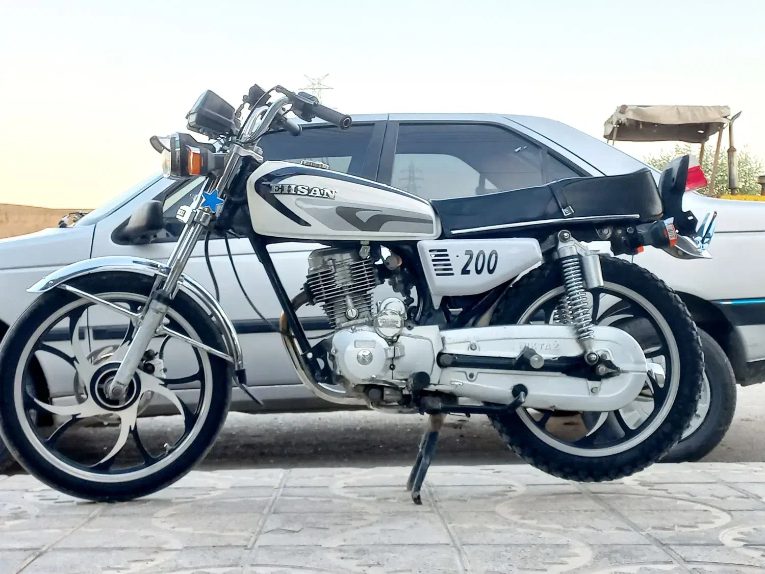 200 نیکتاز|موتورسیکلت|دره شهر, |دیوار