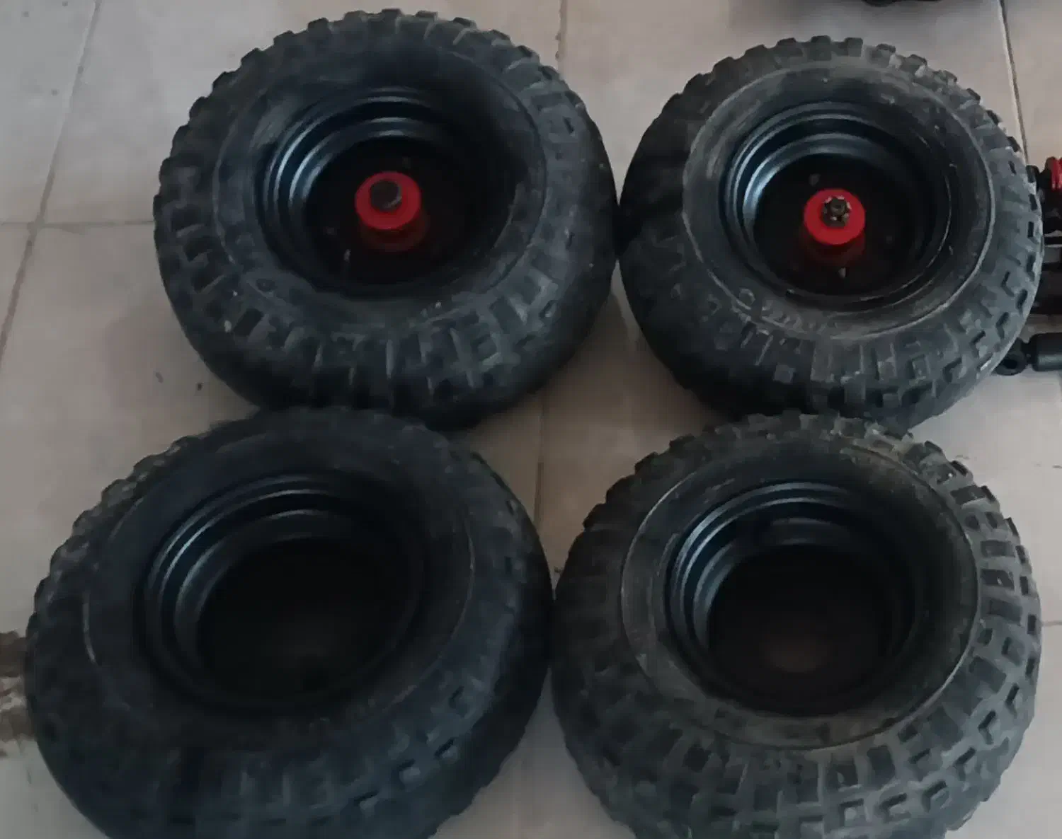 لاستیک کمک فنر توپی چرخ اگزوز سیبک و کاربرات|قطعات یدکی و لوازم جانبی|کرمانشاه, |دیوار