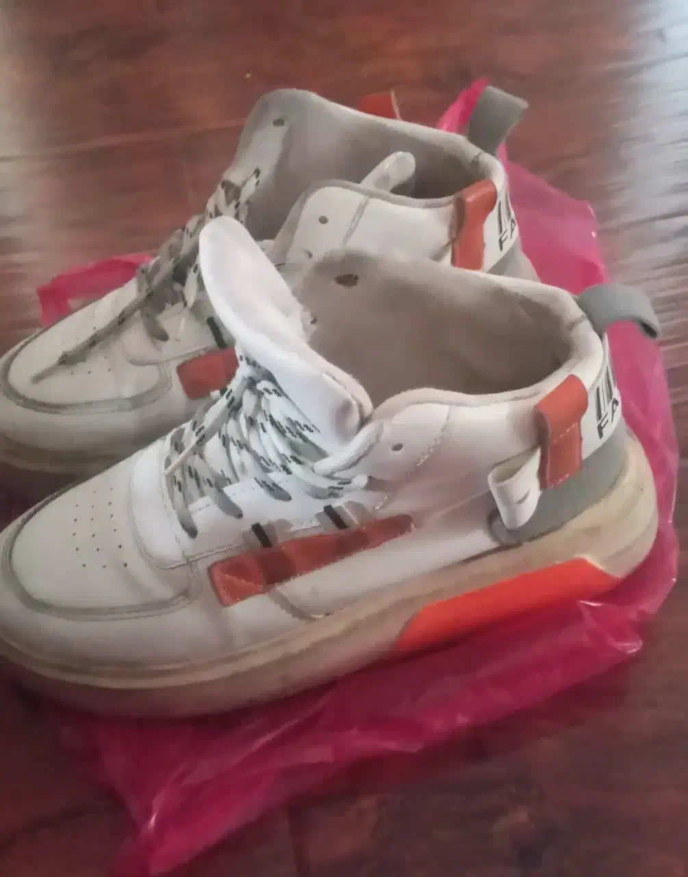 سوشرت زنانه سایز ۴۴تا ۴۶ بارانی فقط ۳۰۰|لباس|ارومیه, |دیوار