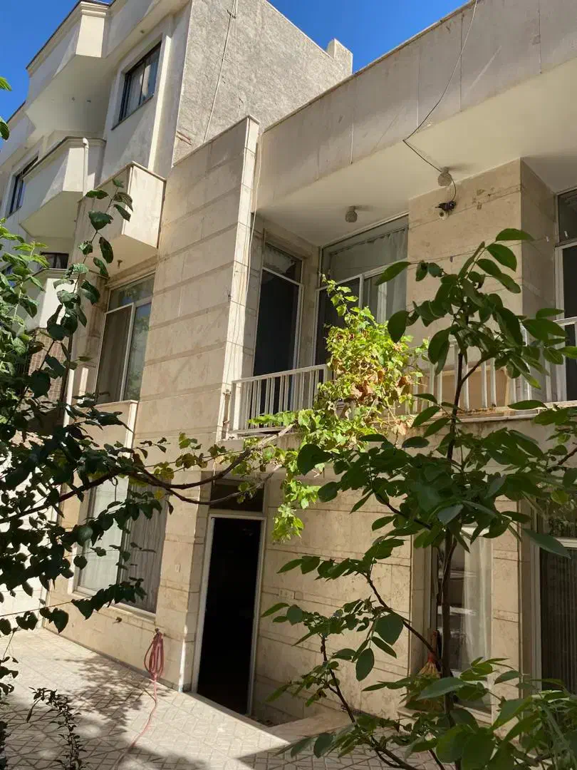 ویلایی/قابل سکونت/۲۵۰ متری/سند ملکی/موقعیت تاپ|فروش خانه و ویلا|مشهد, راهنمایی|دیوار