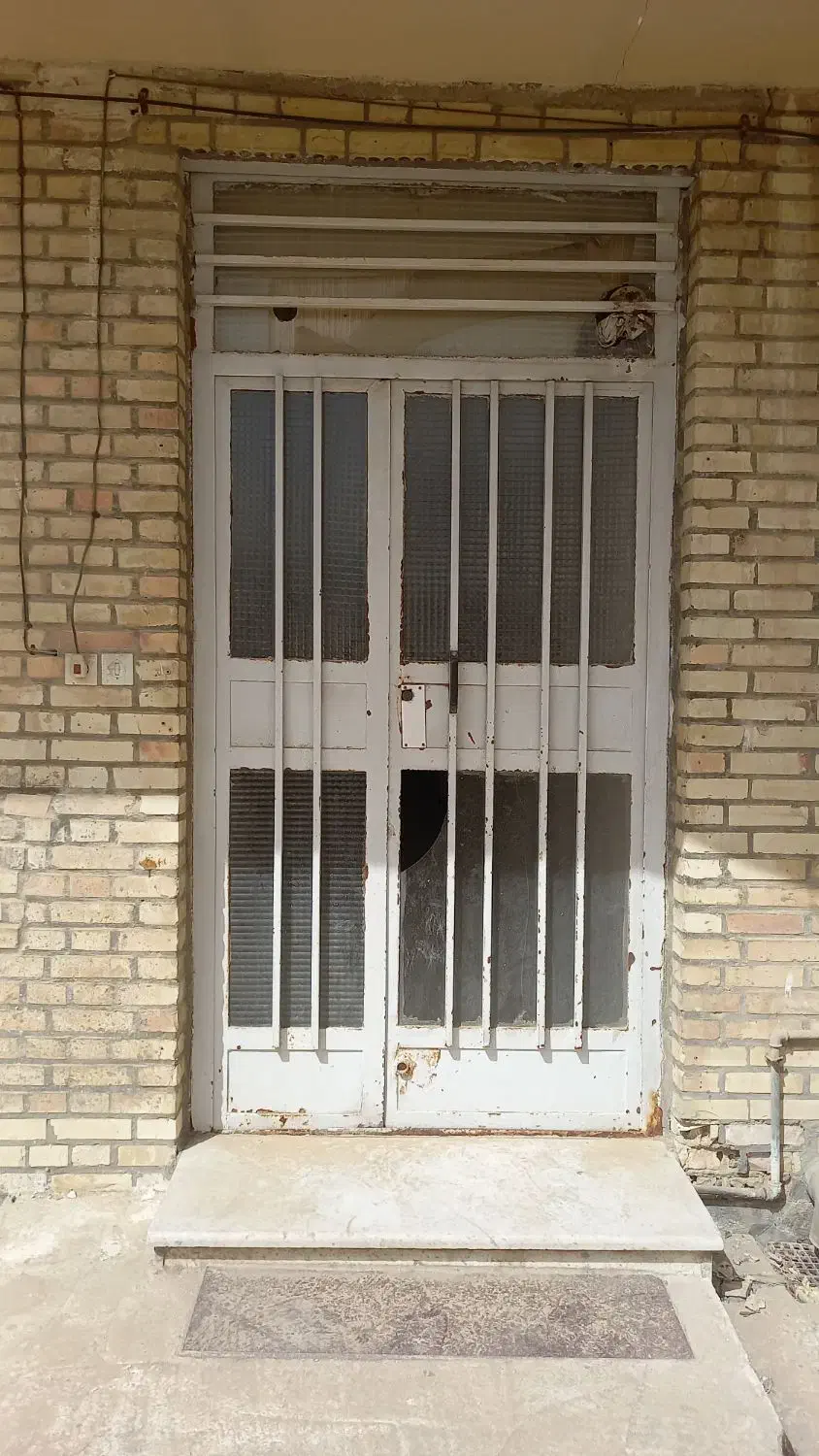 درب وپنجره آهنی درب چوبی|مصالح و تجهیزات ساختمان|بندر ماهشهر, |دیوار