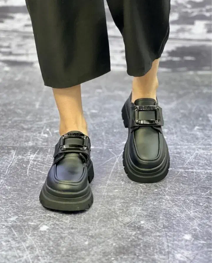 کفش لووفر|کیف، کفش، کمربند|اراک, |دیوار