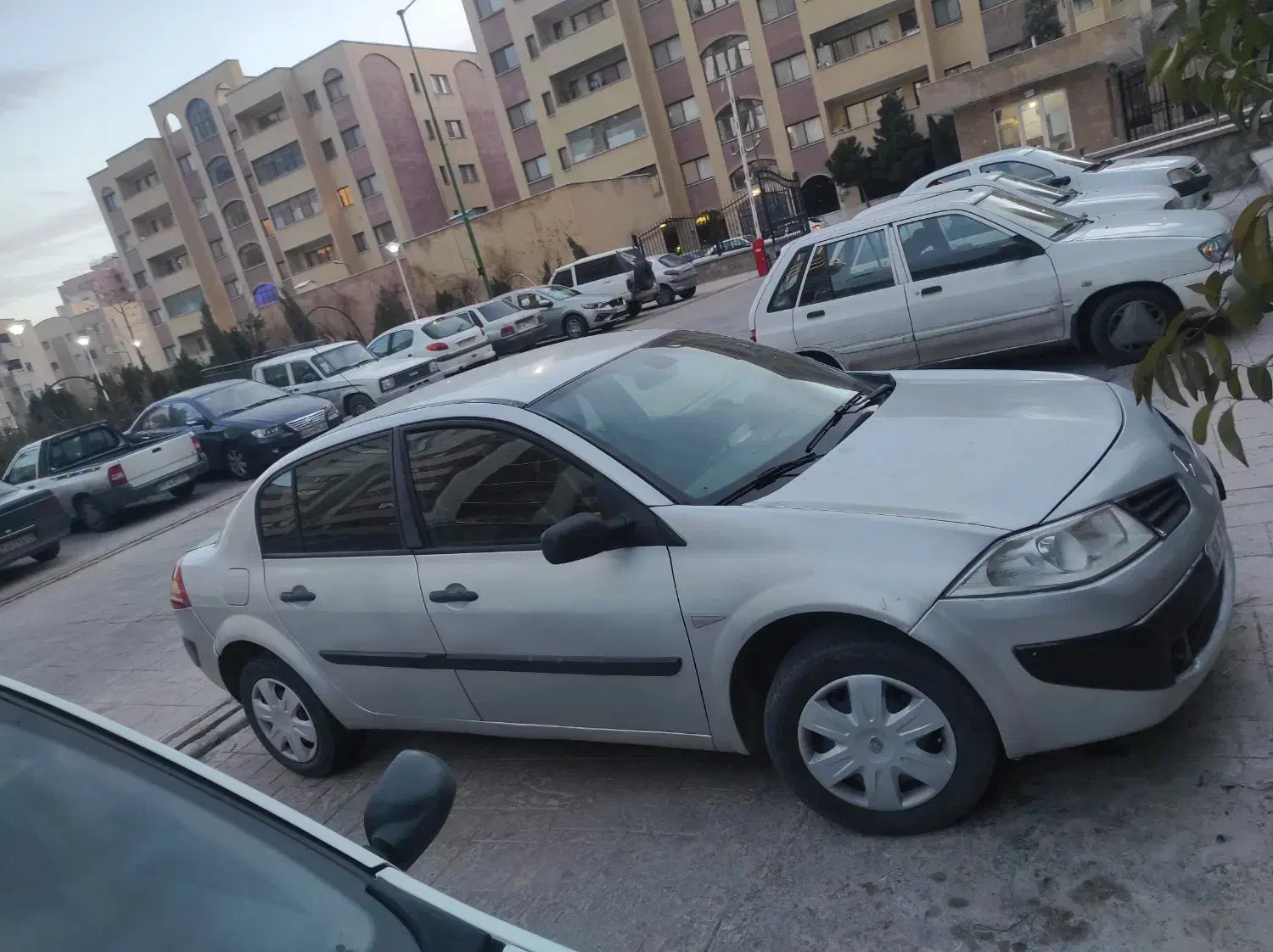 مگان 2008|خودرو سواری و وانت|اصفهان, کوی شهید کشوری|دیوار