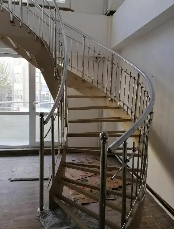 نرده استیل و کاغذ دیواری|خدمات پیشه و مهارت|خوی, |دیوار