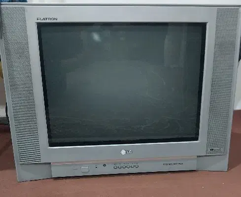 تلوزیون رنگی|تلویزیون و پروژکتور|شیراز, شیشه‌گری|دیوار