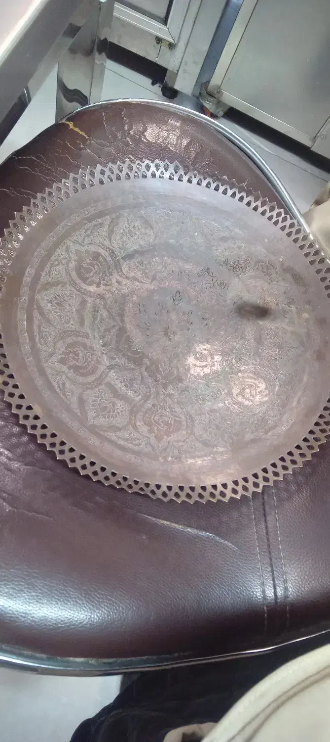 سینی قدیمی|کلکسیون اشیاء عتیقه|کرج, عظیمیه|دیوار