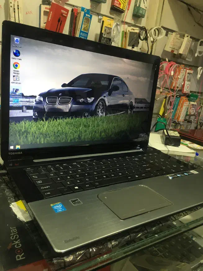 لپتاپ توشیا core i7 گرافیک مجزا ۱۷اینچ|رایانه همراه|کرج, شهرک جهازیها|دیوار