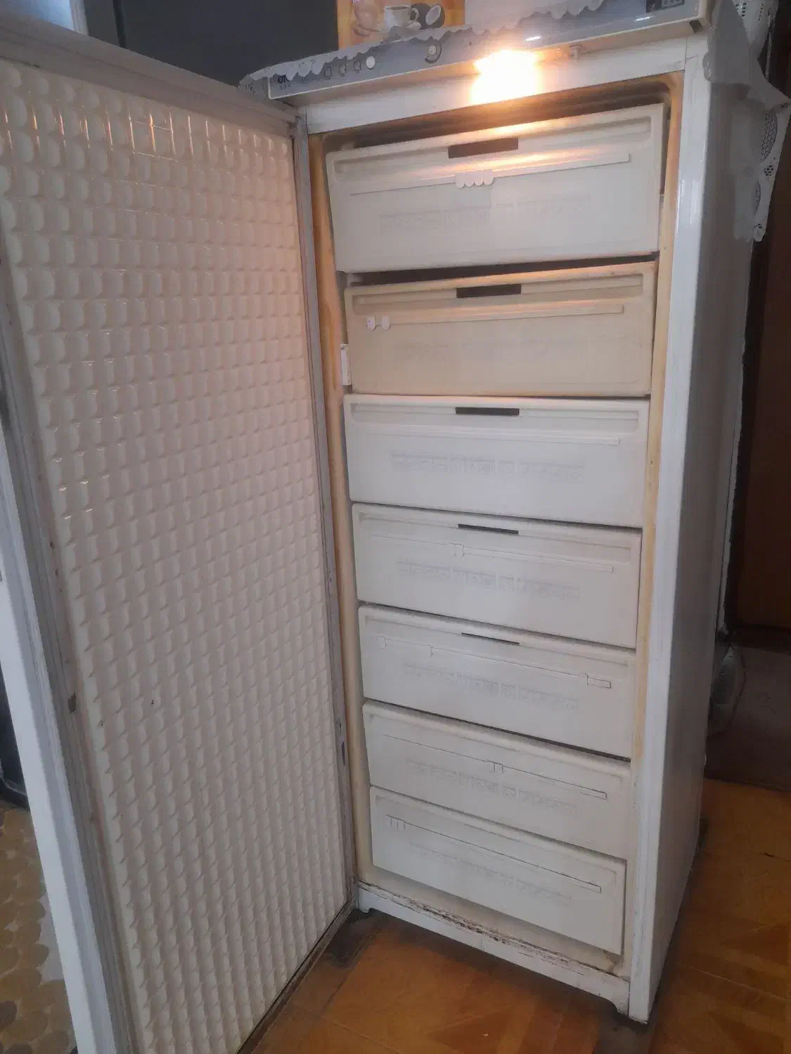 فریزر پارس موتور سوخته قیمت توافقی|یخچال و فریزر|اهواز, کوی آغاجاری|دیوار