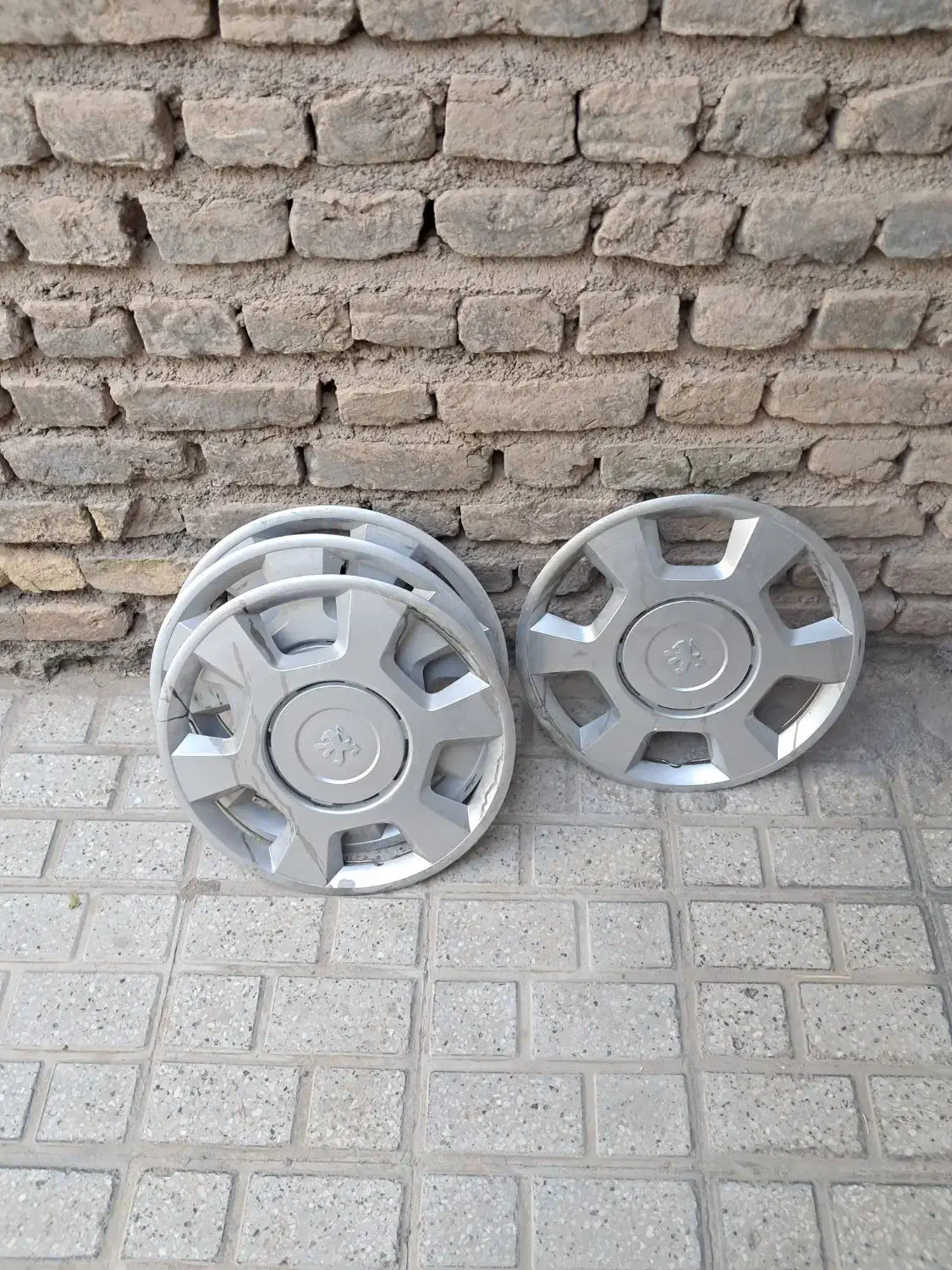 قالپاق پژو پارس|قطعات یدکی و لوازم جانبی|تربت جام, والفجر|دیوار