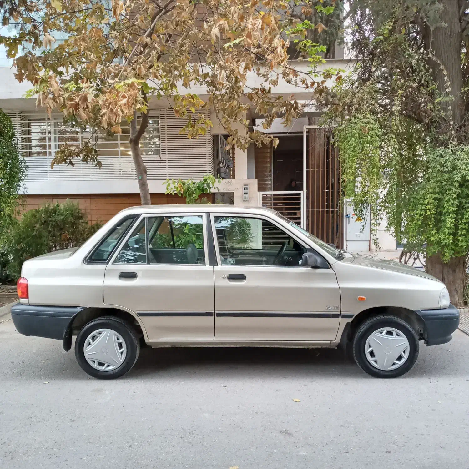 پرایدصباکلکسیونی مشابه صفرفابریک وکمکارمدل86|خودرو سواری و وانت|شیراز, کوشک میدان|دیوار