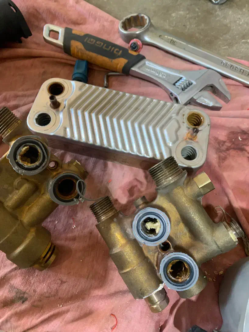 عیب یابی و تعمیر انواع پکیج های ایرانی و خارجی|آبگرمکن، پکیج، شوفاژ|زاهدان, |دیوار