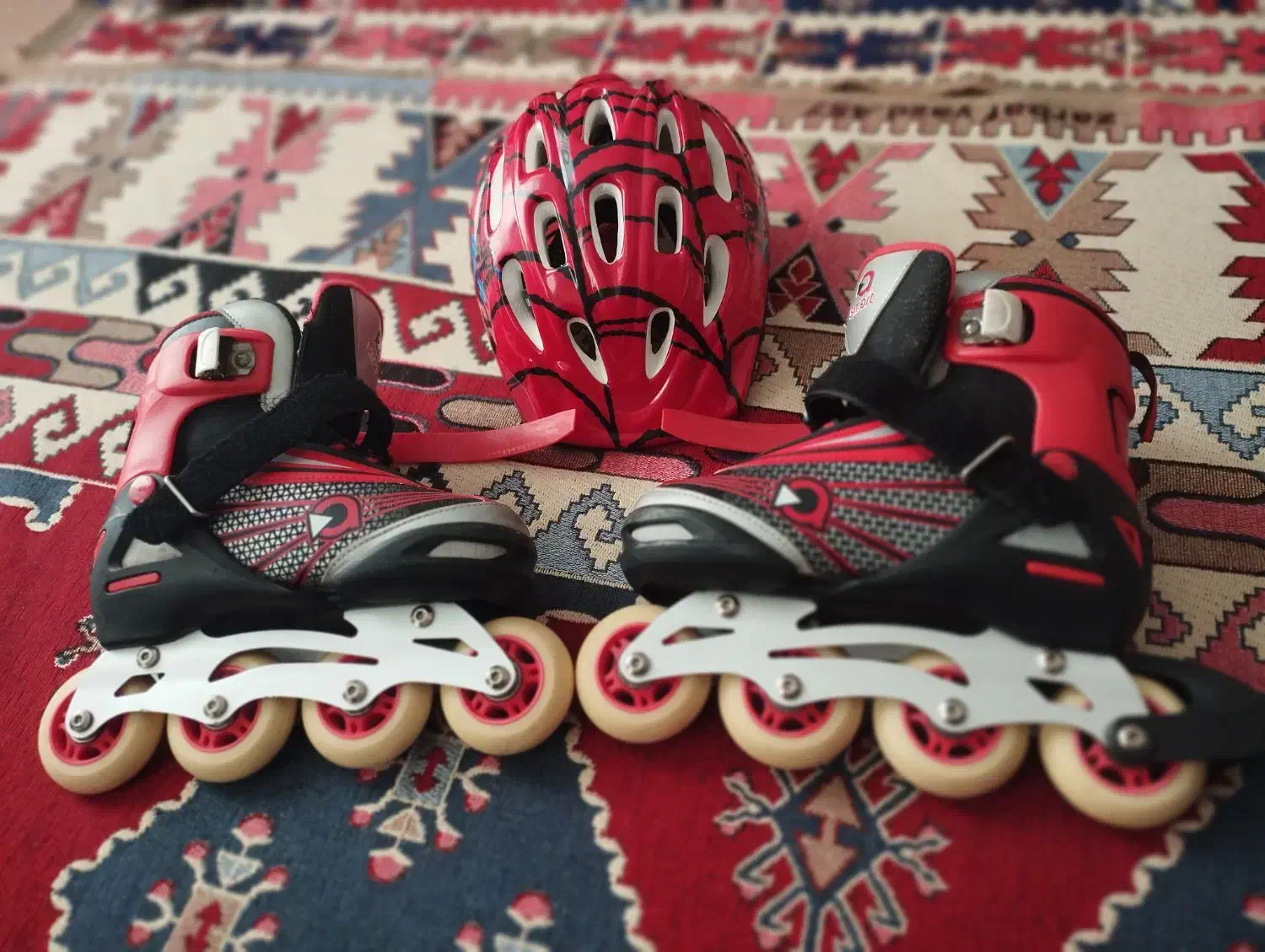 اسکیت|دوچرخه، اسکیت، اسکوتر|میانه, |دیوار