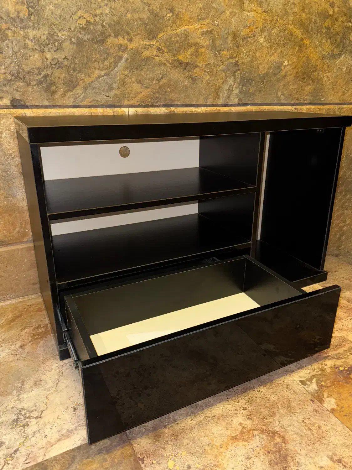 میز تلویزیون کنسول ۹۳ در ۳۶|میز تلویزیون|تهران, هروی|دیوار