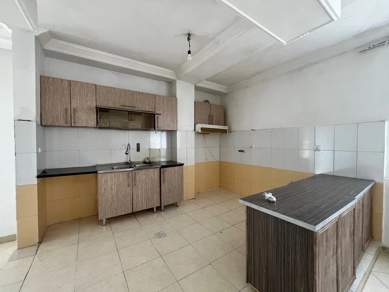 ۹۵ متر/دو نبش/کشوری/نورگیر|فروش آپارتمان|شاهدشهر, |دیوار