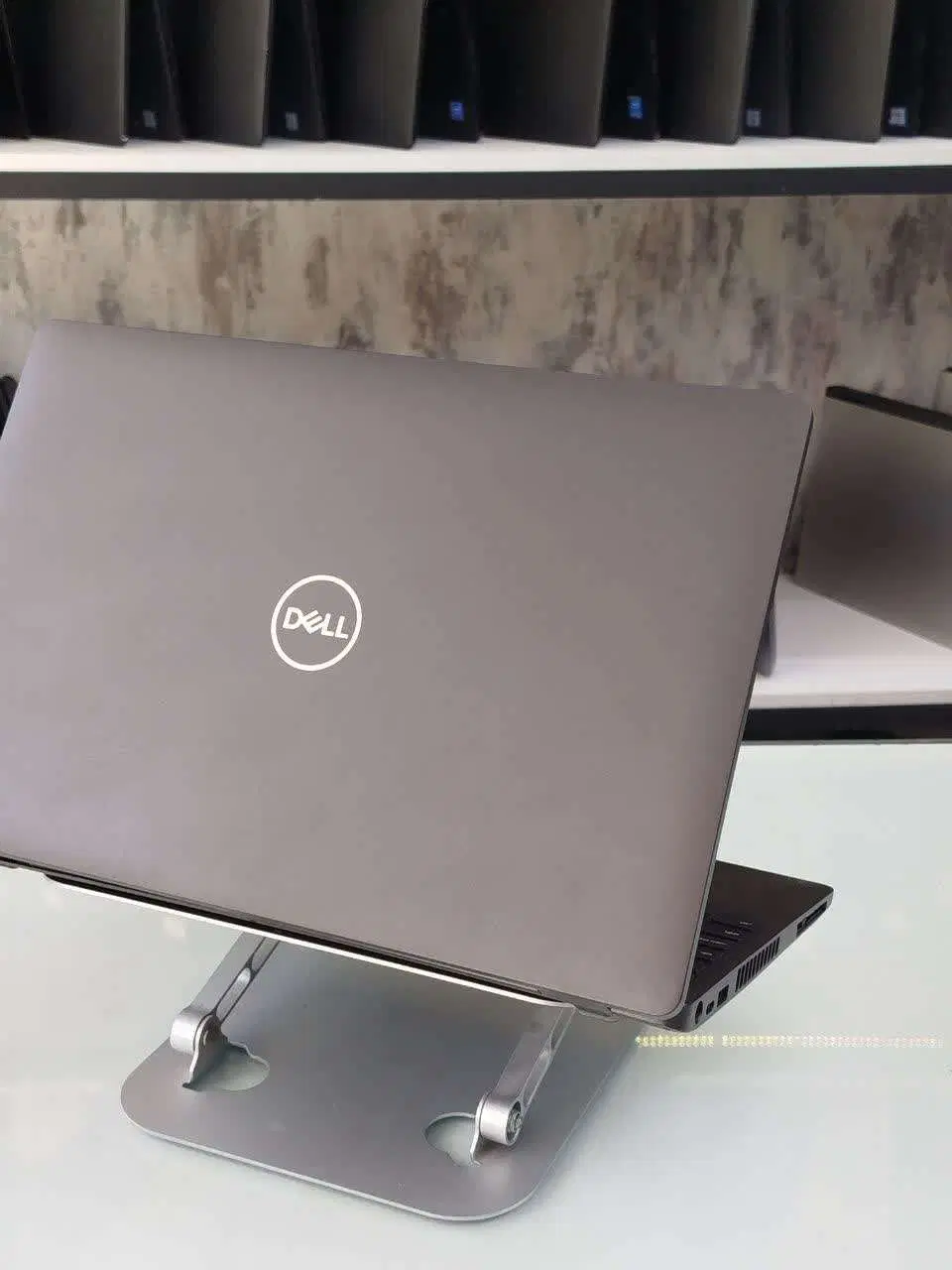 لپ تاپ DELL 5501 مناسب کارهای گرافیکی|رایانه همراه|اصفهان, شاه پسند|دیوار