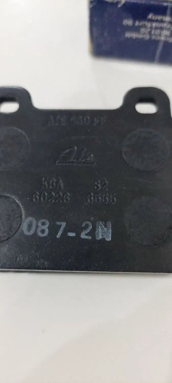 لنت ترمز بنز مدل E280|قطعات یدکی و لوازم جانبی|اسلامشهر, شهرک مهدیه|دیوار