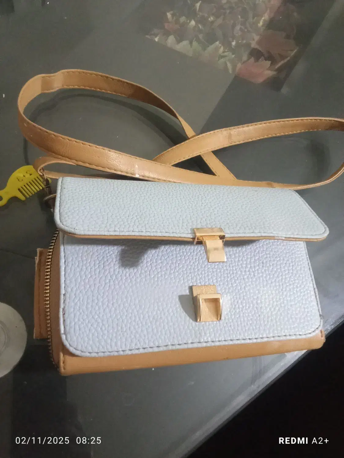 دوعدد کیف|کیف، کفش، کمربند|پاکدشت, پاکدشت (مامازند)|دیوار