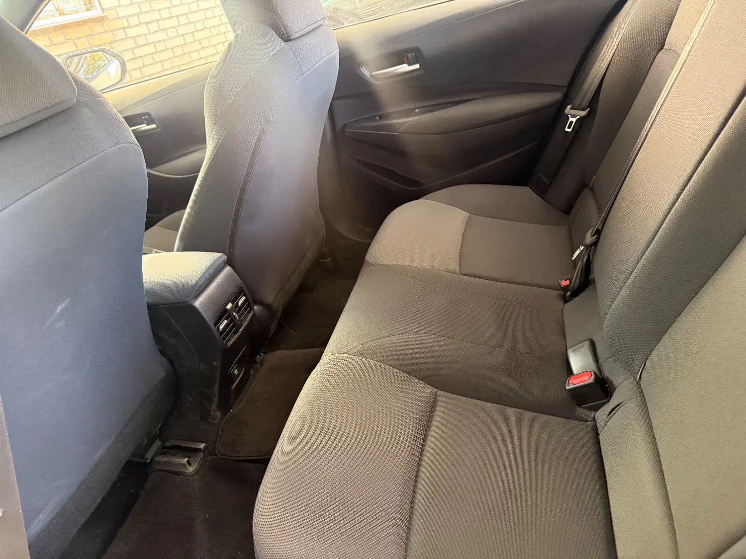 تویوتا لوین بنزینی ۲۰۲۳|خودرو سواری و وانت|تهران, جماران (نیاوران)|دیوار