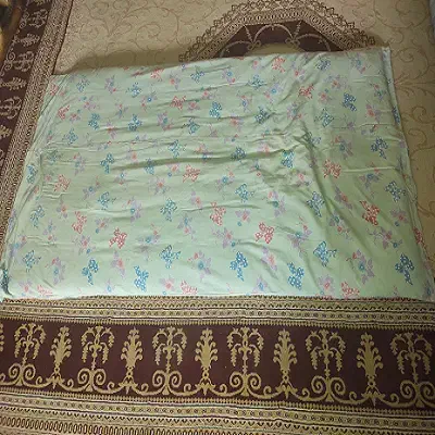 تشک|رختخواب، بالش، پتو|رشت, لاکان شهر|دیوار