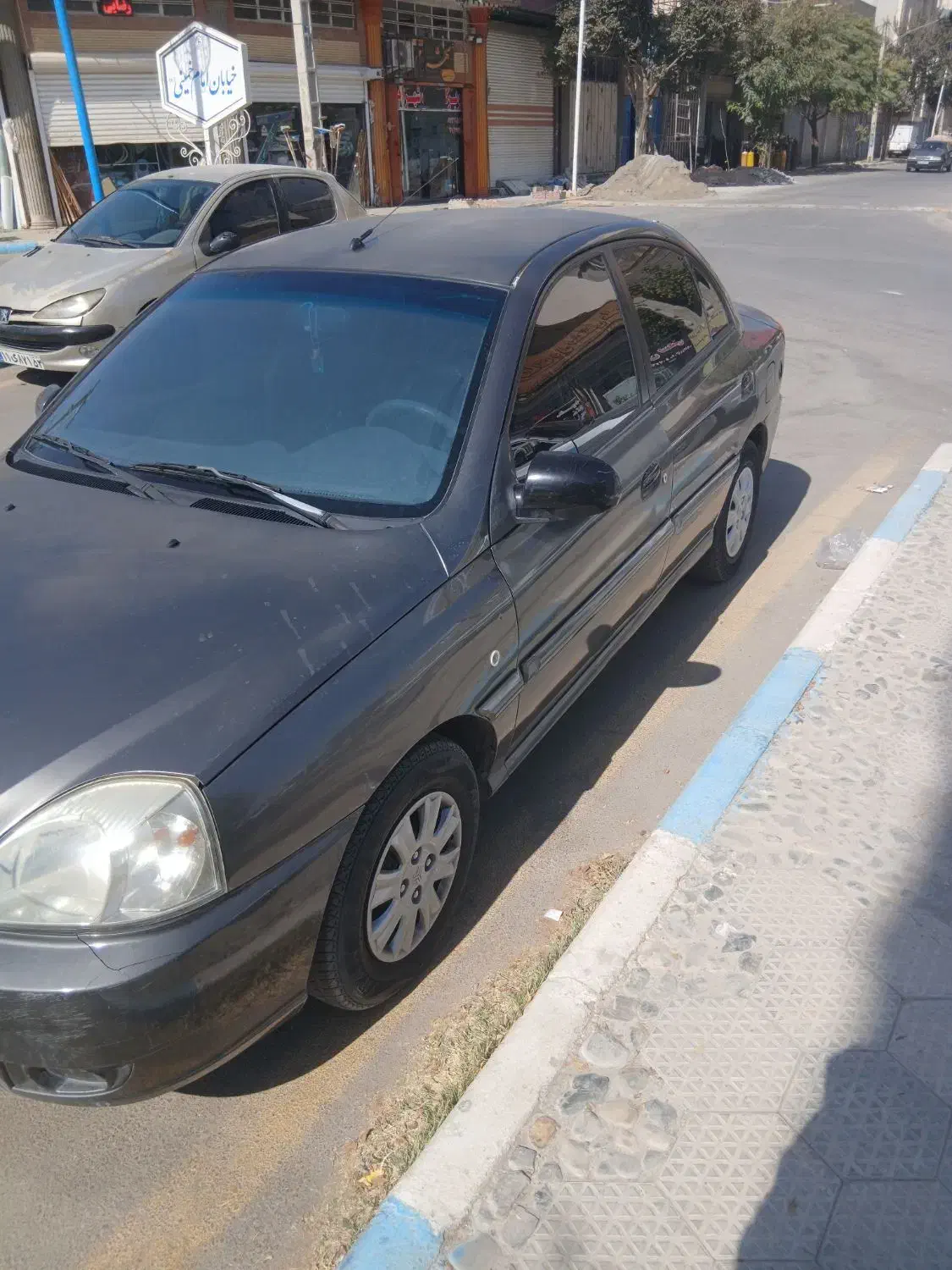 ریو۸۷|خودرو سواری و وانت|خمینیشهر, |دیوار