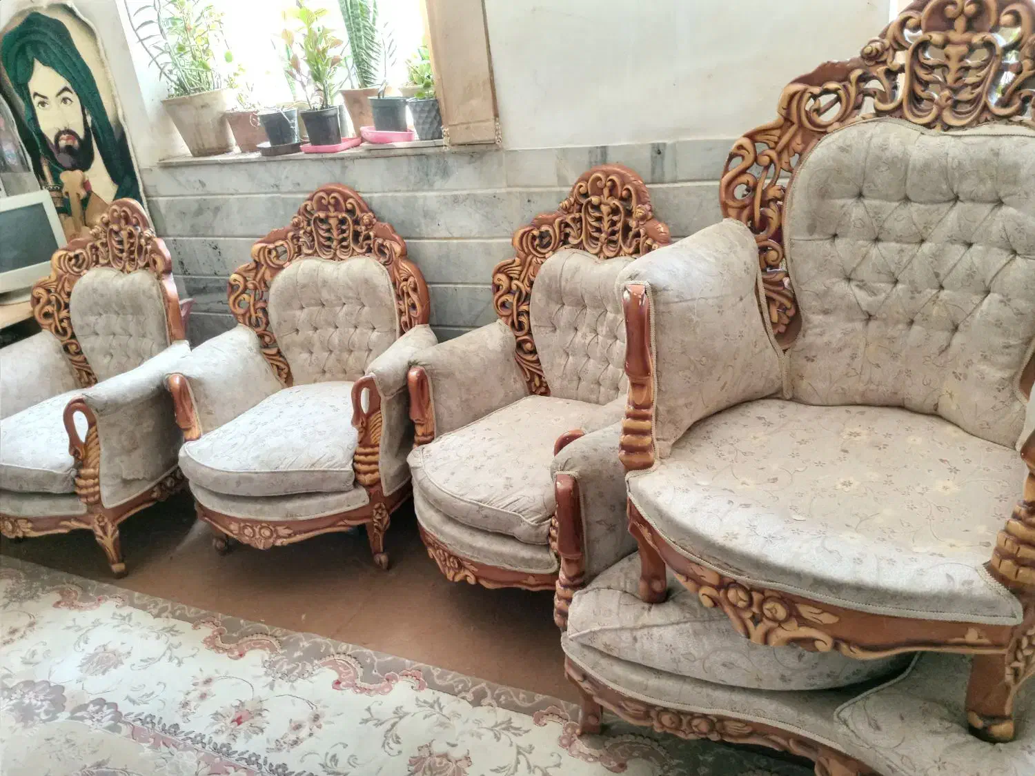 مبل۹نفره‌سلطنتی|مبلمان خانگی و میز عسلی|بیرجند, |دیوار