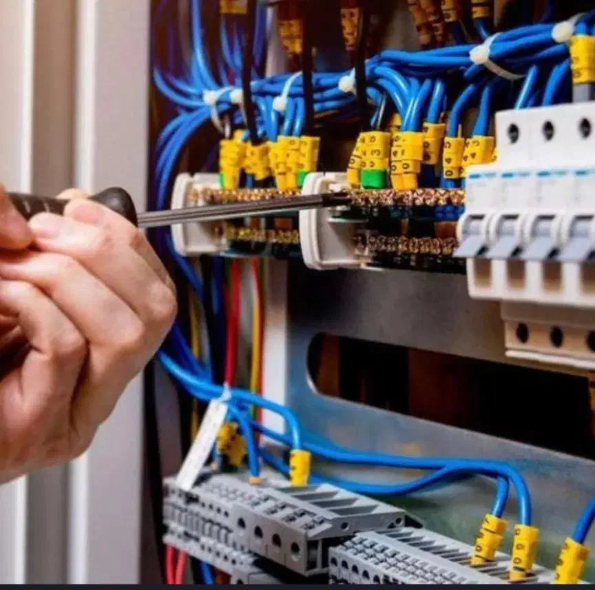 عیب یابی و مونتاژ تابلو برق،تعمیر بالابر،برق کشی|خدمات پیشه و مهارت|سلمانشهر, |دیوار