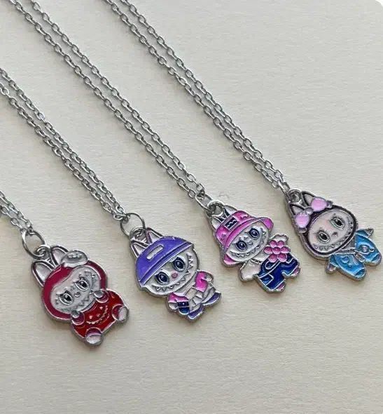 فروش گردنبند لبوبو شبرنگی و فلزی|بدلیجات|رشت, گلباغ نماز|دیوار