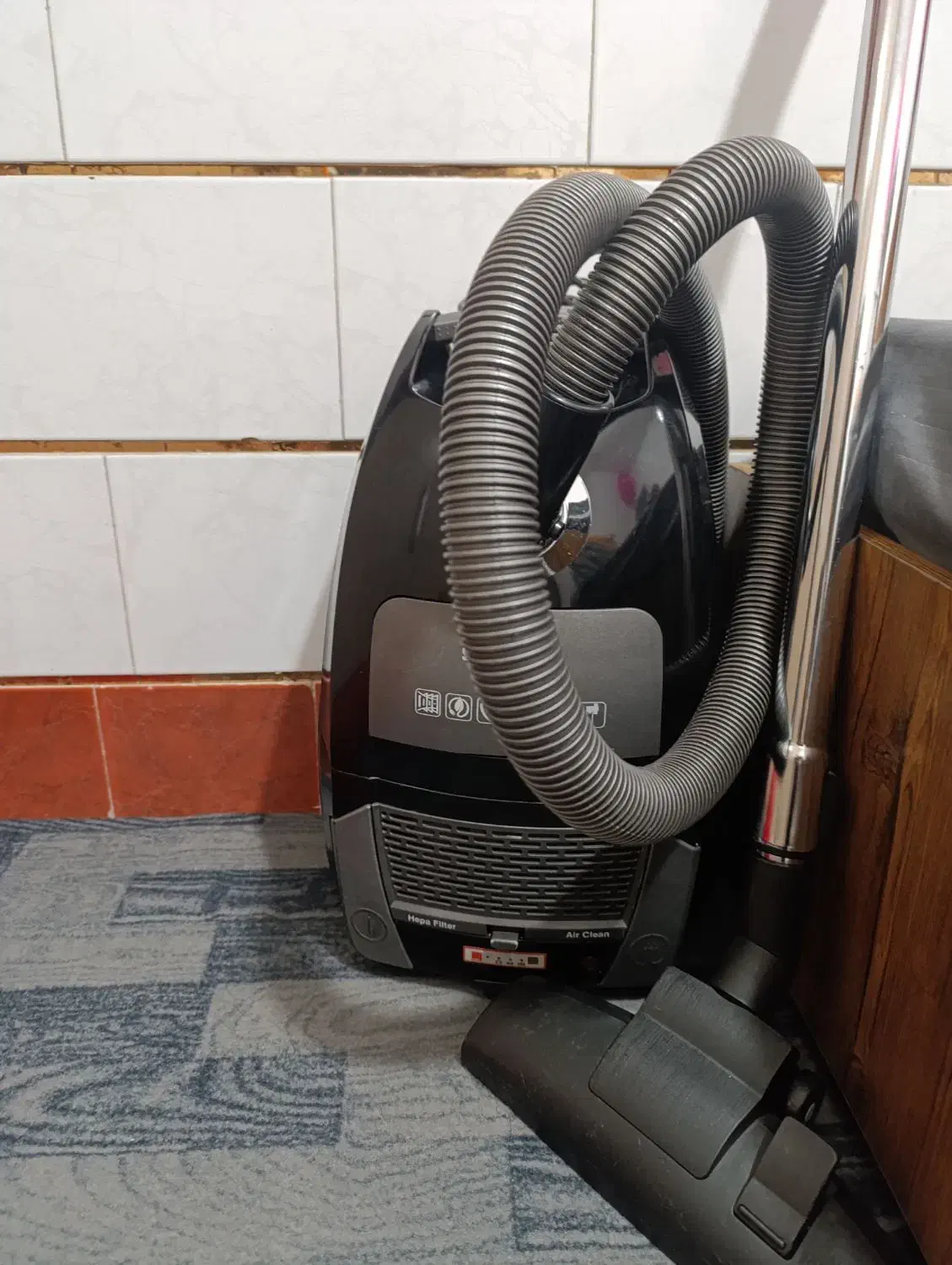 جاروبرقی|جاروبرقی، جارو شارژی، بخارشو|تاکستان, |دیوار