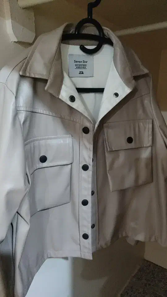 کت مجلسی|لباس|شادگان, |دیوار