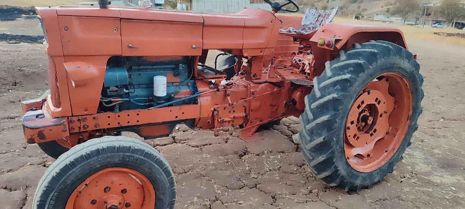 تراکتور رومانی مدل 68|خودرو سنگین|بانه, |دیوار