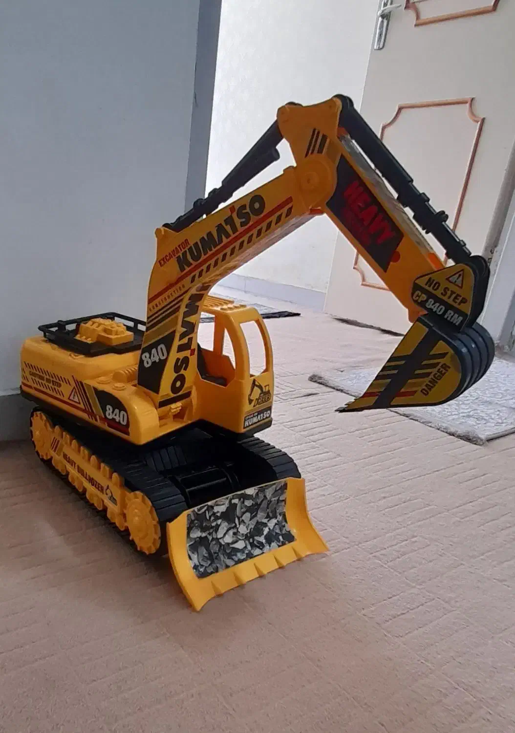 بیل مکانیکی بزرگ اسباببازی|اسباببازی|مهران (ایلام), |دیوار