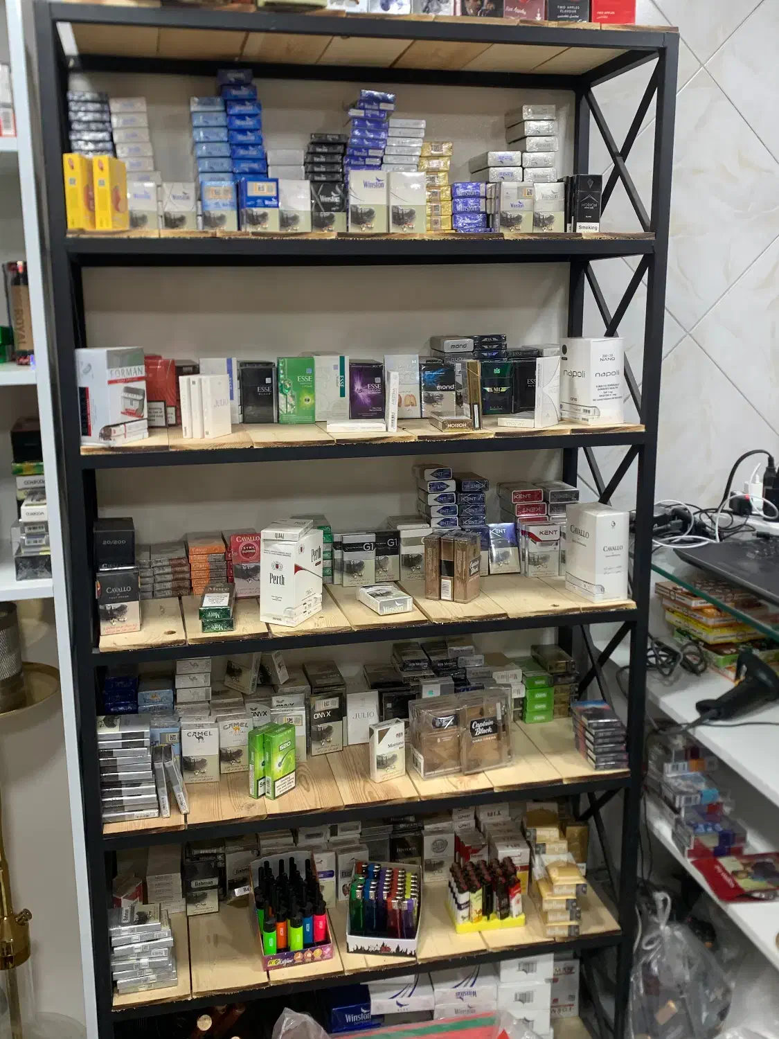 استند و قفسه|کتابخانه، شلف، قفسههای دیواری|کرج, دهقان ویلا|دیوار