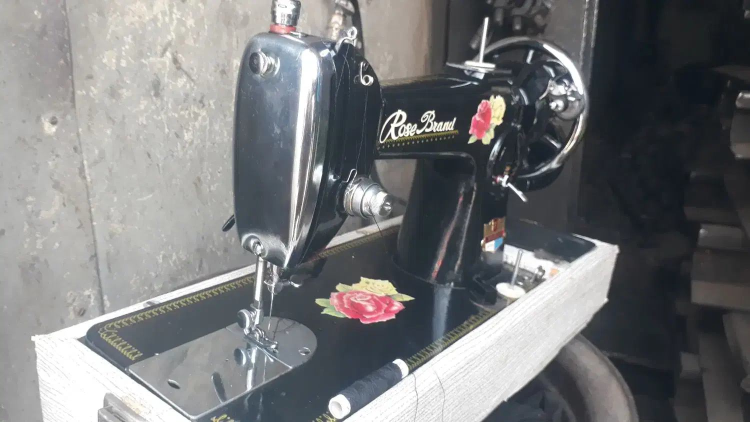چرخ خیاطی دستی مدل گل اصلی|چرخ خیاطی و ریسندگی|تهران, مشیریه|دیوار