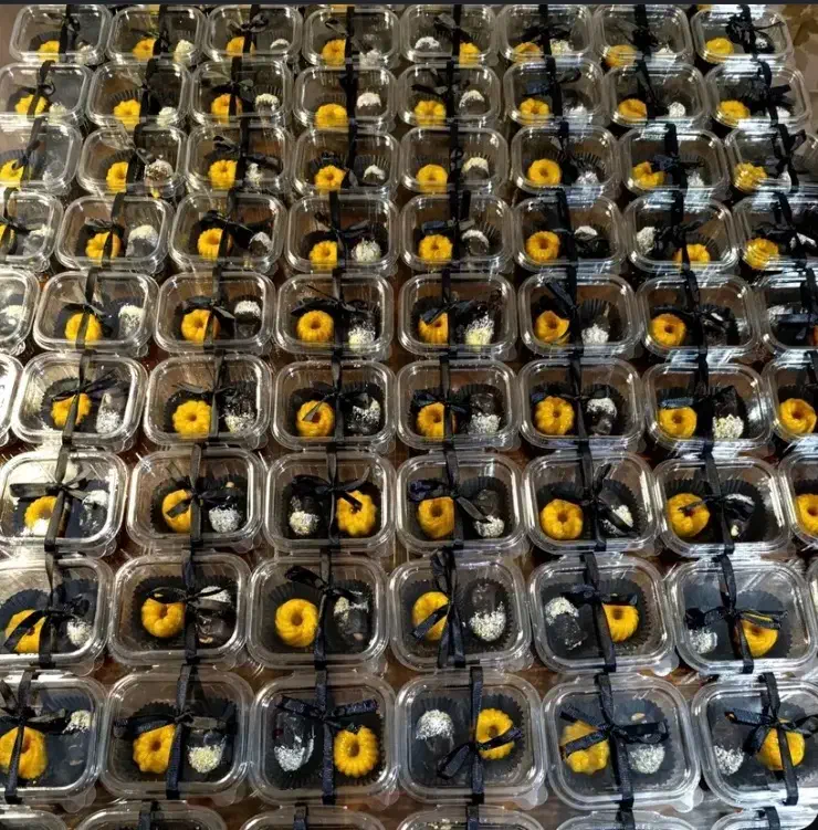 حلوا و خرمای مجلسی با زعفران اصل تازه‌پز و خوش‌عطر|خدمات پذیرایی، مراسم|باقرشهر, |دیوار