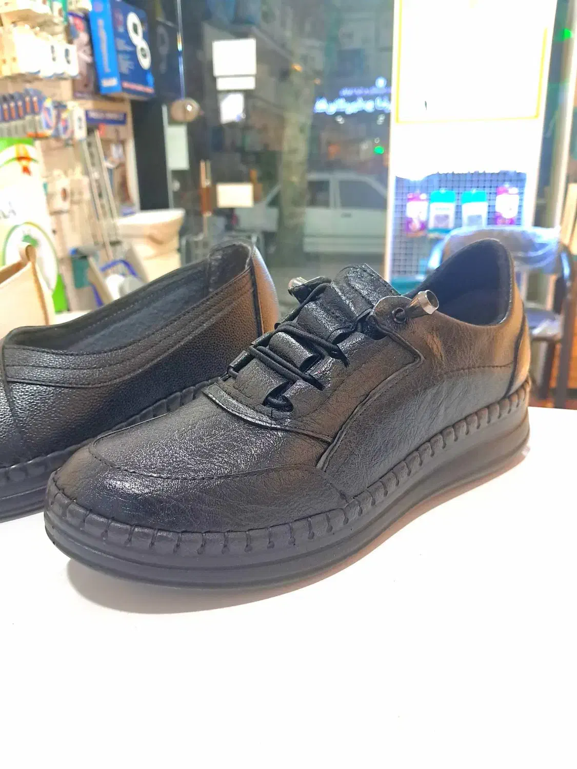 کفش طبی|کیف، کفش، کمربند|شفت, |دیوار