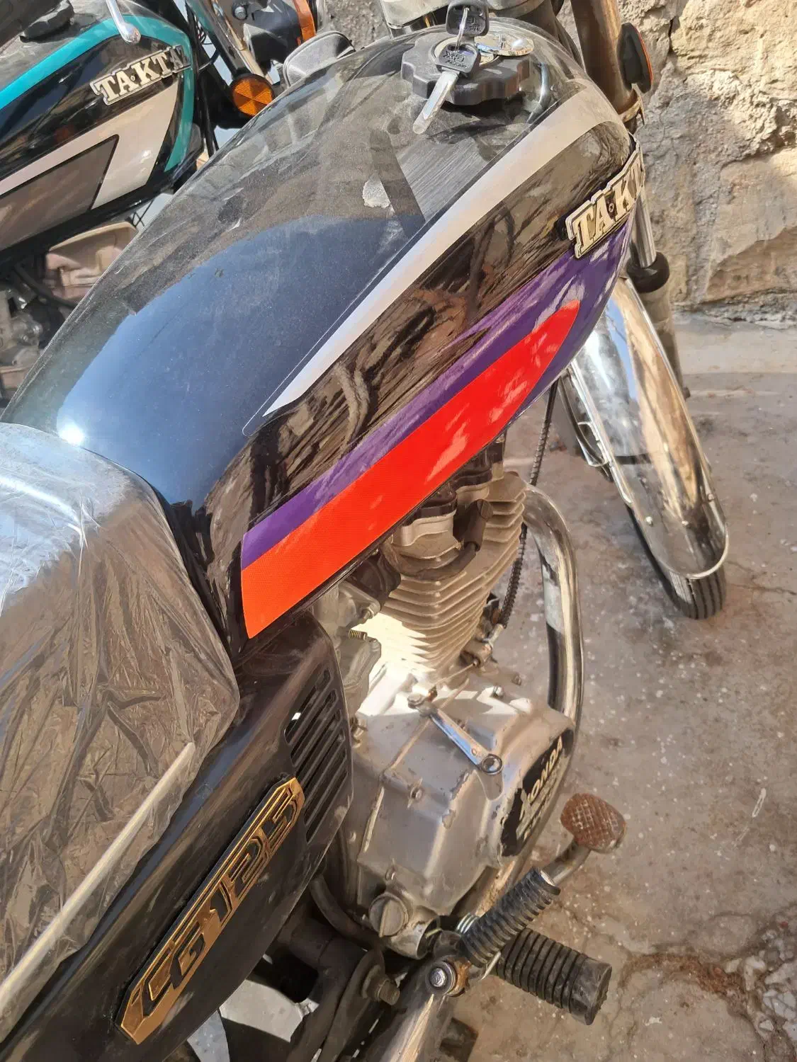 مزایده ای پارکینگی|موتورسیکلت|باغ ملک, |دیوار