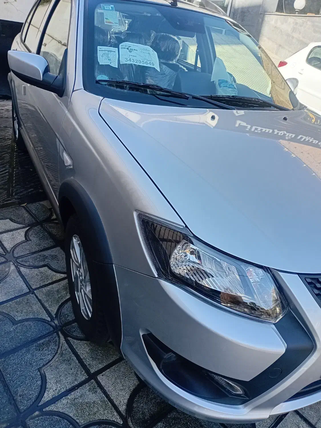 کوییک مدل۴۰۳ صفر کیلومتر GXR Lنقره ای سقف مشکی|خودرو سواری و وانت|شیراز, پارک آزادی|دیوار