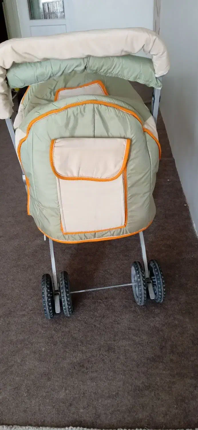 کالسکه بچه|کالسکه و لوازم جانبی|لنجان, |دیوار