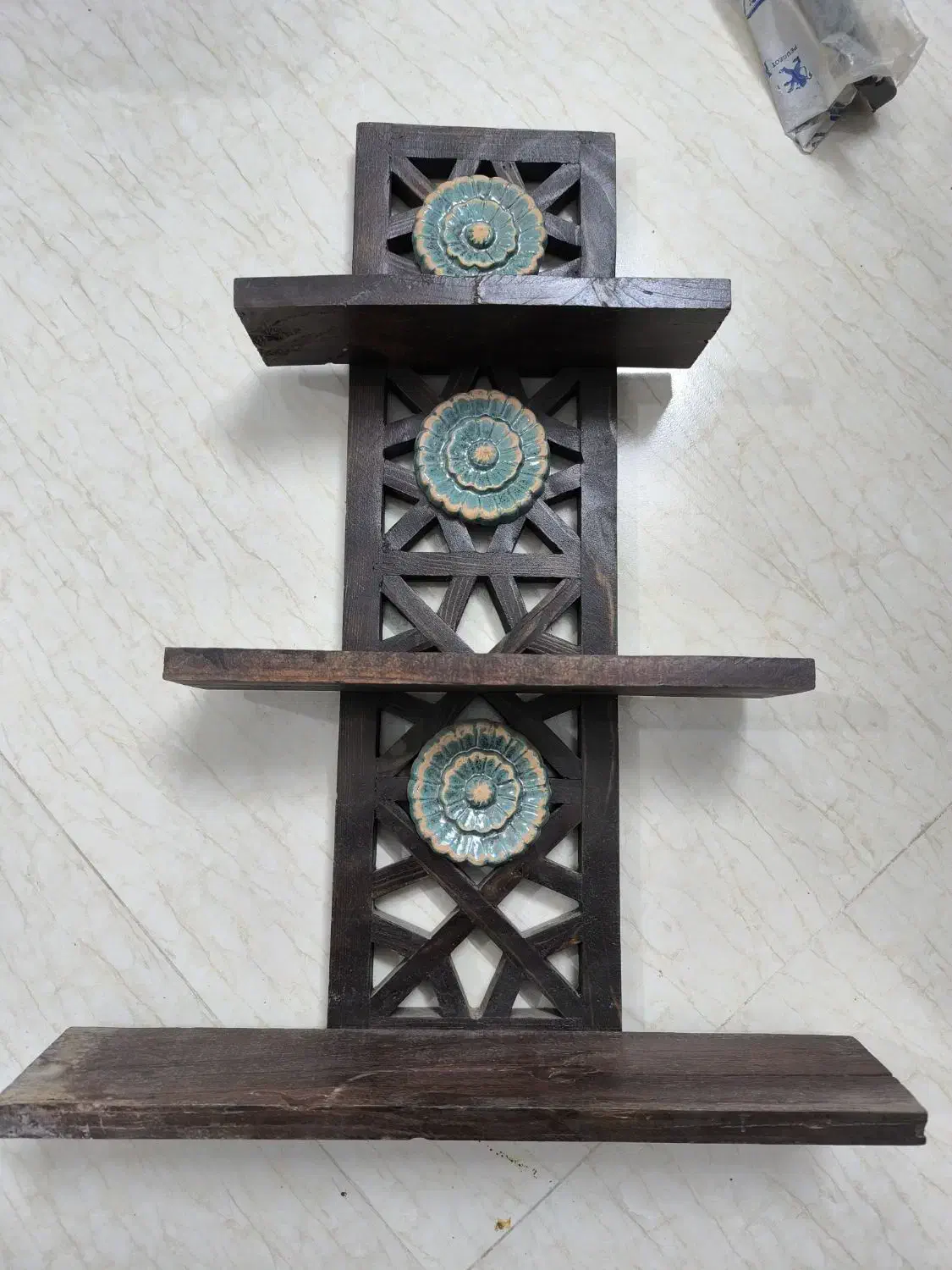 تاقچه و شمعدان چوبی|صنایع دستی و سایر لوازم تزئینی|قم, شهرک قدس|دیوار