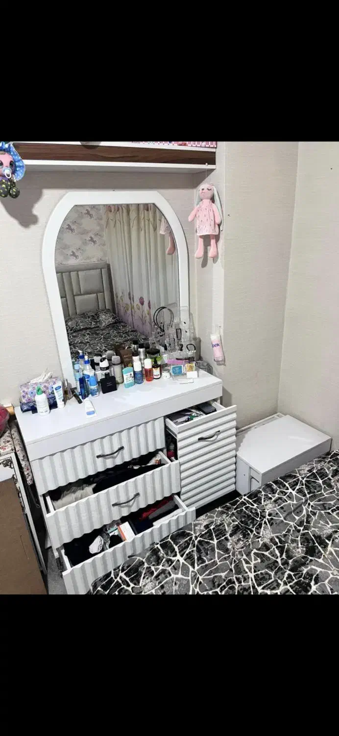 تخت|تخت و سرویس خواب|تهران, خزانه|دیوار