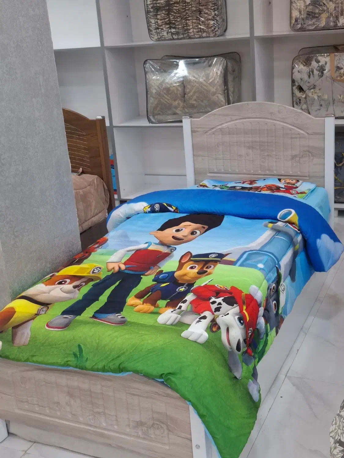 حراج به دلیل کمبود فضا/ تخت یک و دو نفره/اقتصادی|تخت و سرویس خواب|شیراز, دوکوهک|دیوار