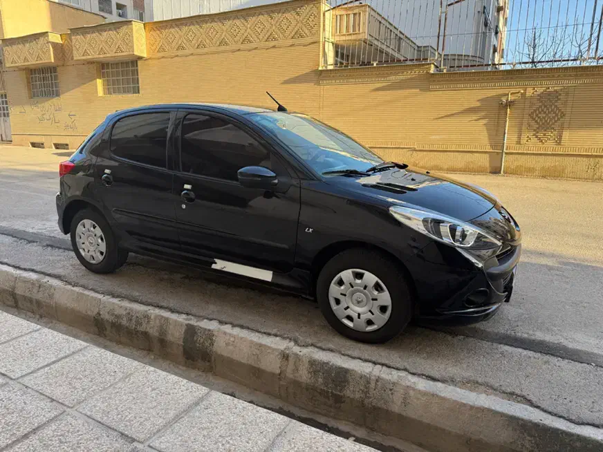 پژو ۲۰۷ مدل ۱۴۰۲|خودرو سواری و وانت|شیراز, قدوسی غربی|دیوار