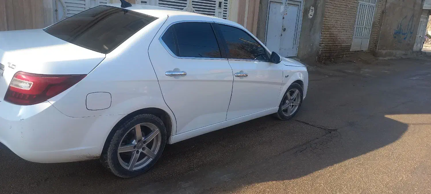 دنا پلاس 6 دنده 1401|خودرو سواری و وانت|بجنورد, |دیوار