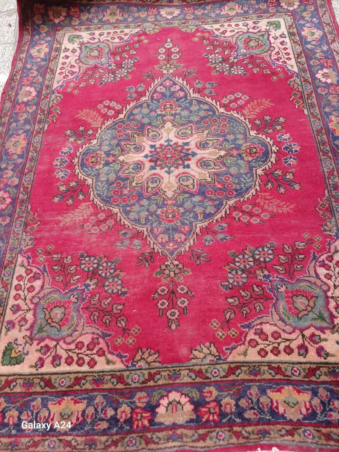 فرش ۴متر|فرش|قدس, شهر‌قدس|دیوار