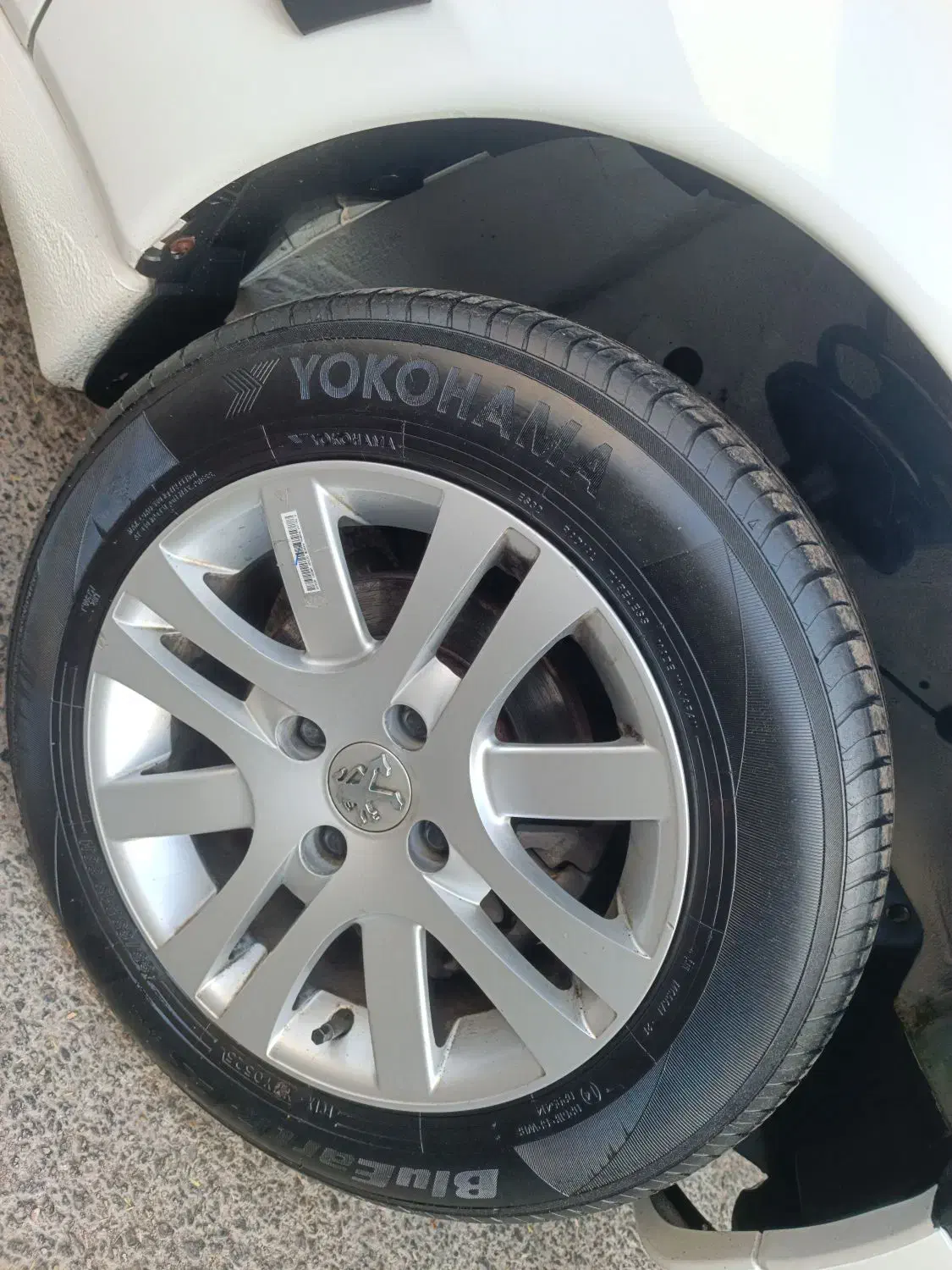 رینگ صلیبی ولاستیک یوکوهاما سایز15|قطعات یدکی و لوازم جانبی|اهواز, شریعتی جنوبی|دیوار