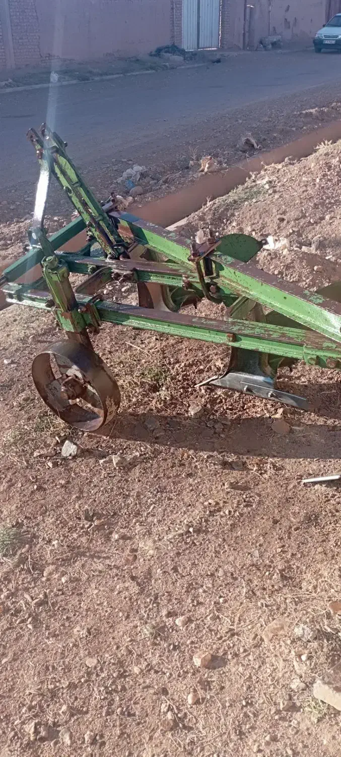 گاو آهن|ماشین‌آلات صنعتی|خواجه, |دیوار