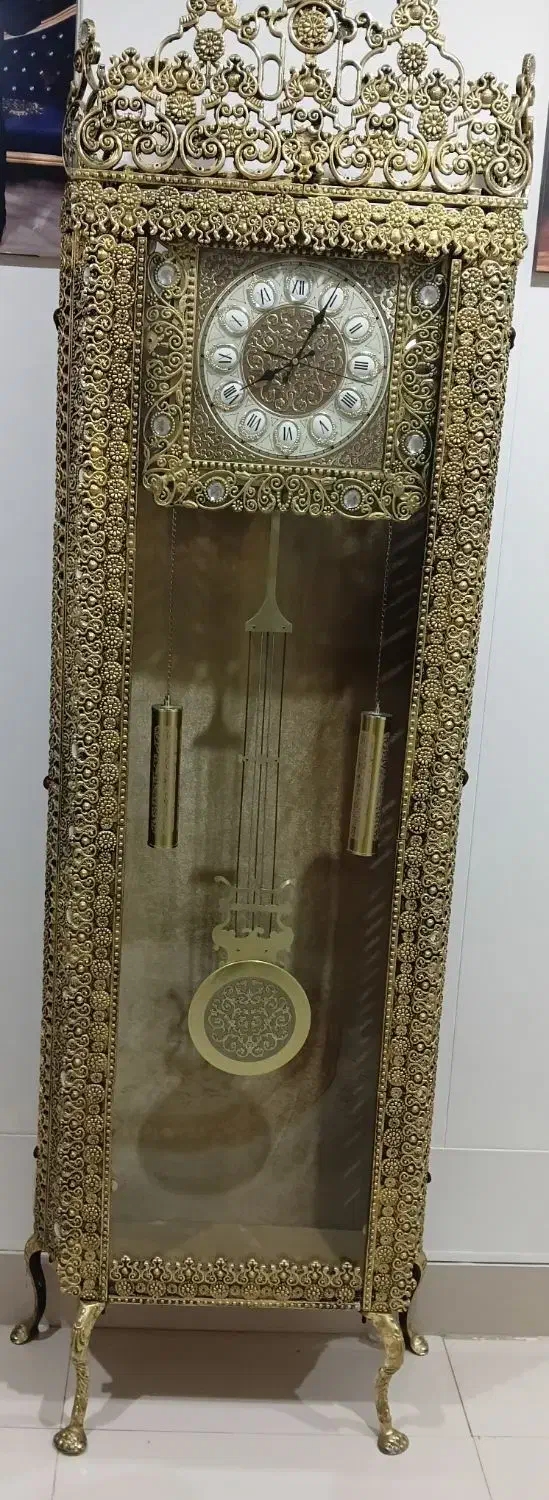 ساعت ایستاده زیبا و سالم|ساعت دیواری و تزئینی|نیشابور, شهرک اندیشه|دیوار