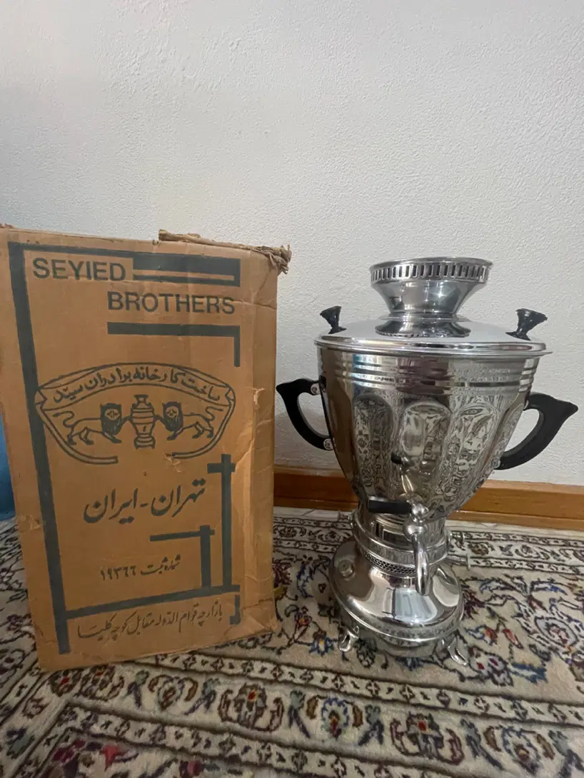 سماور نفتی ۶ لیتری برنجی کارخانه برادران سید|سماور، چای‌ساز، قهوه‌ساز|تهران, نیاوران|دیوار