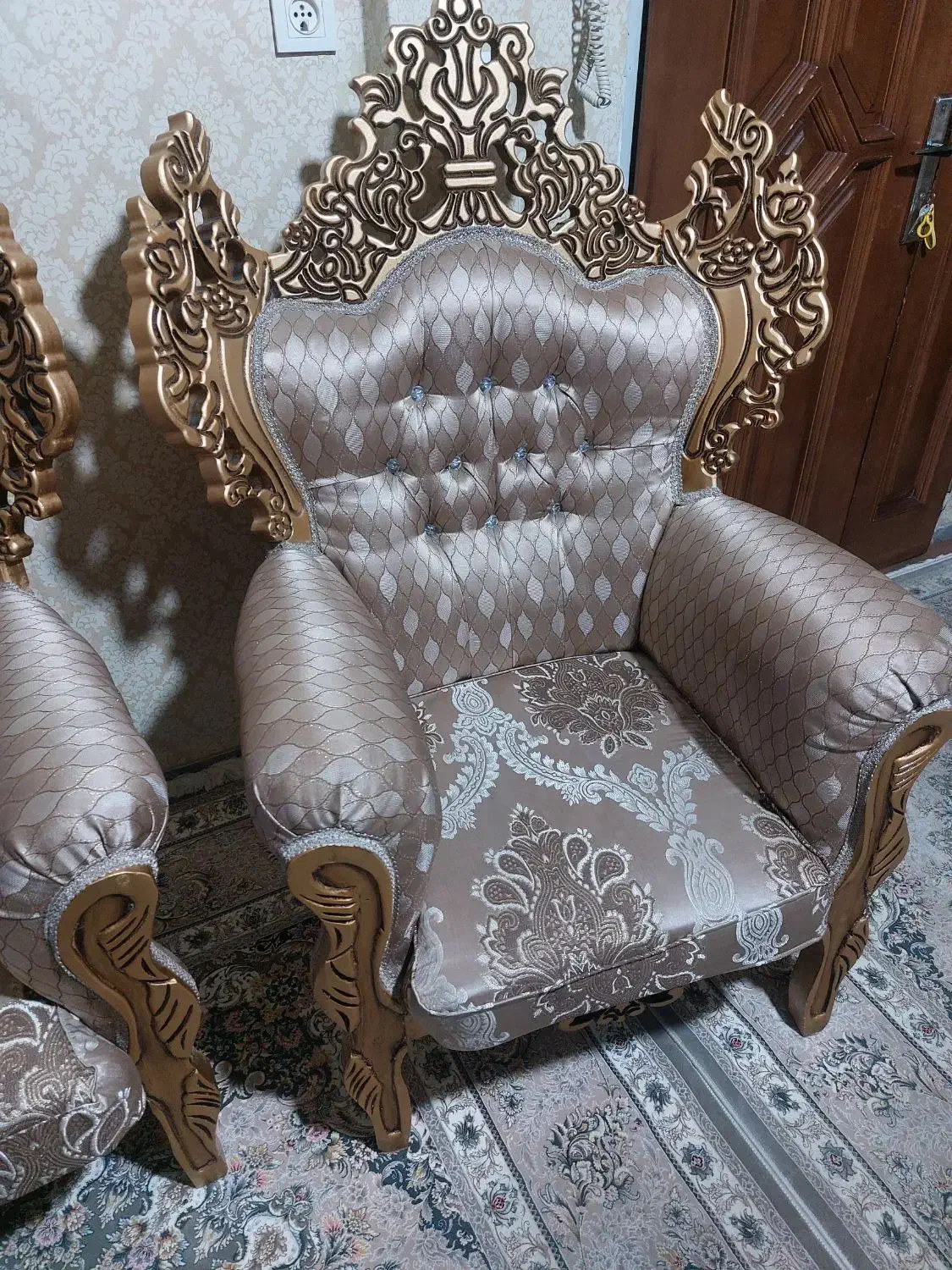 مبل|مبلمان خانگی و میز عسلی|همدان, |دیوار